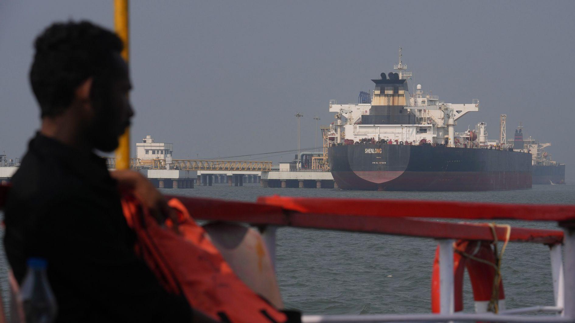 Trump seeks global backing to secure vital Gulf oil route