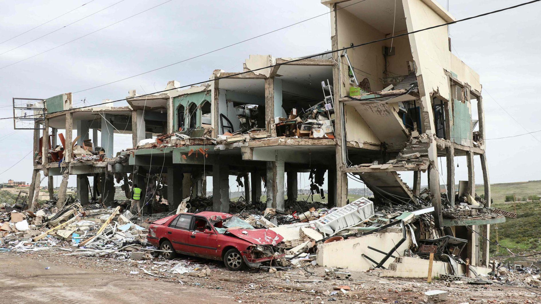 14 people killed in Israeli attacks in southern Lebanon