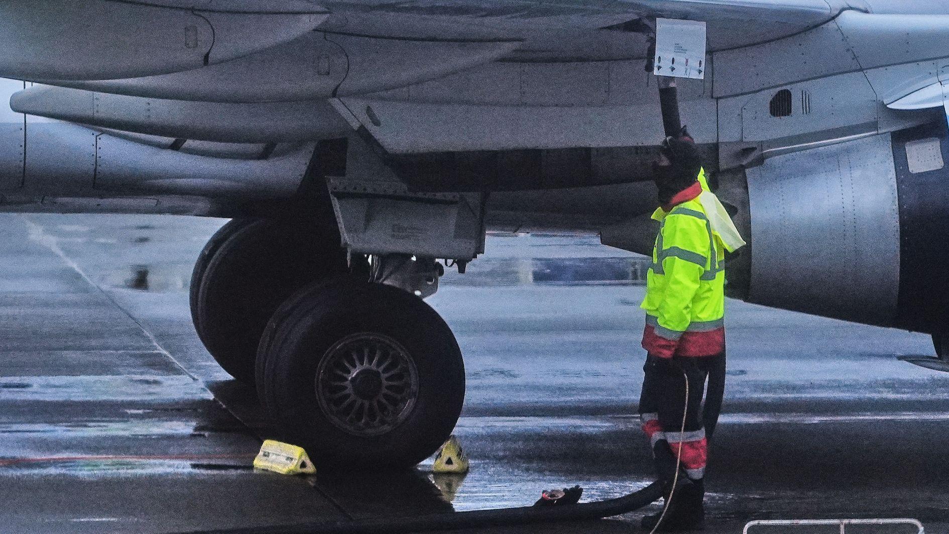 Rising jet fuel prices to make summer flights more expensive