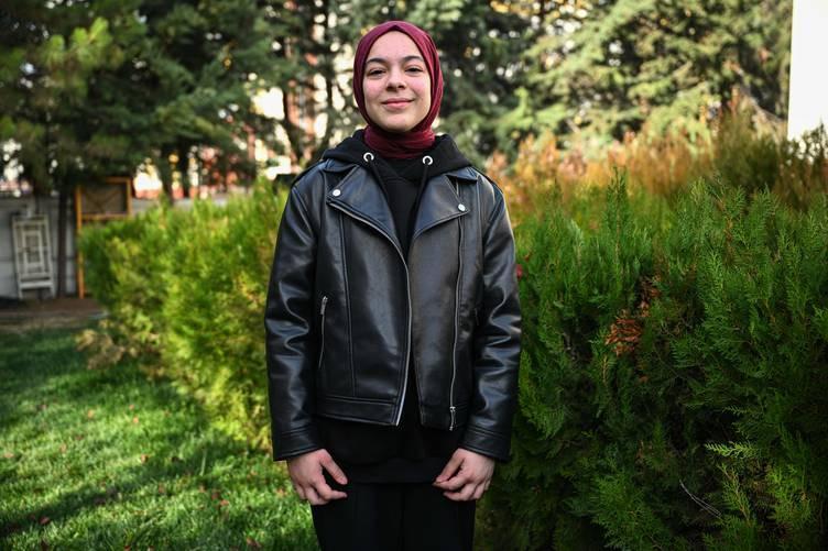 Gaza girl meets Erdoğan at Turkish parliament