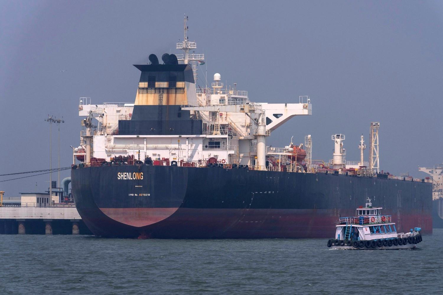 Oil prices jump again as worries grow over Hormuz