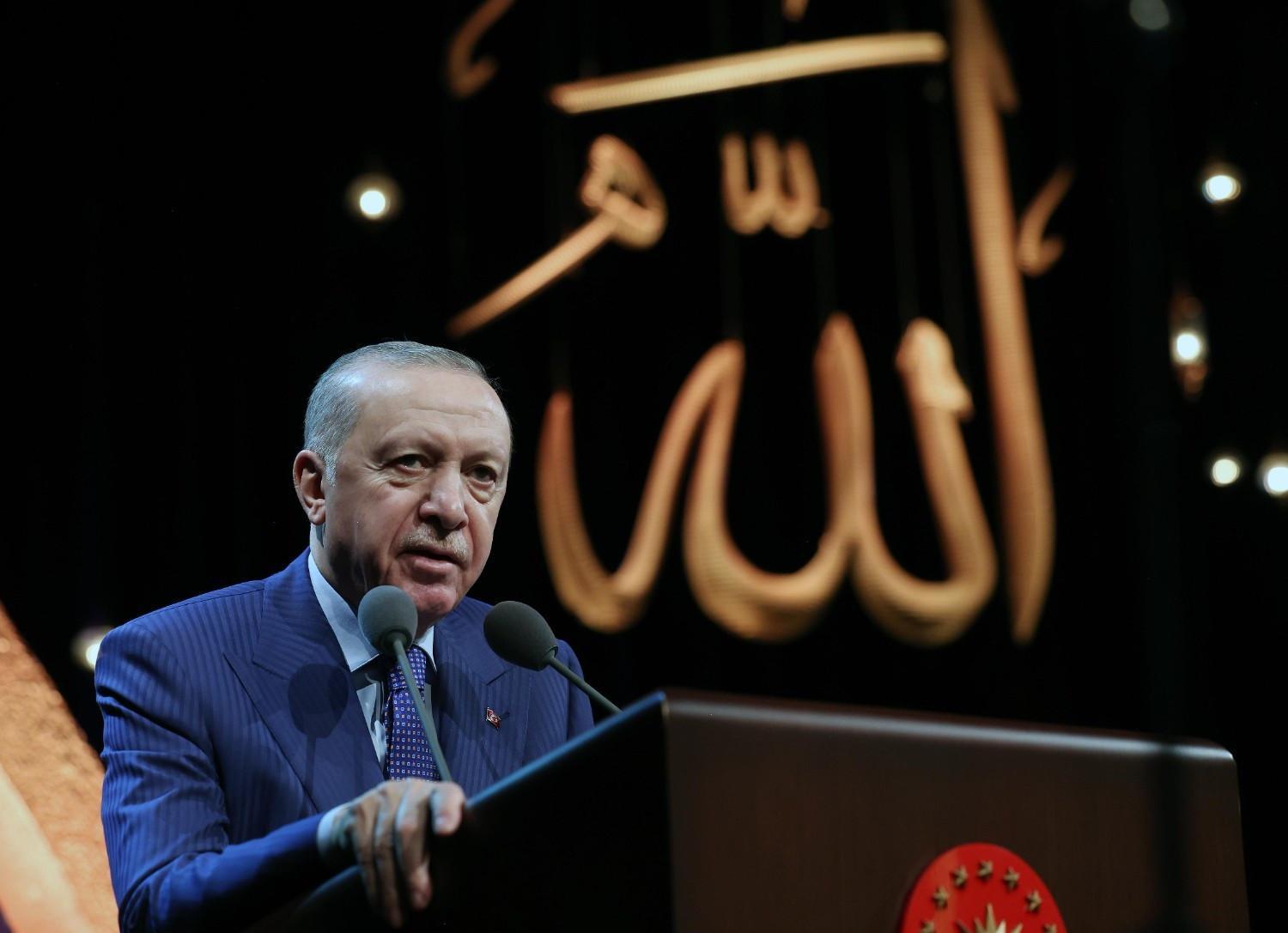 Islamic world should unite amid regional crises: Erdoğan