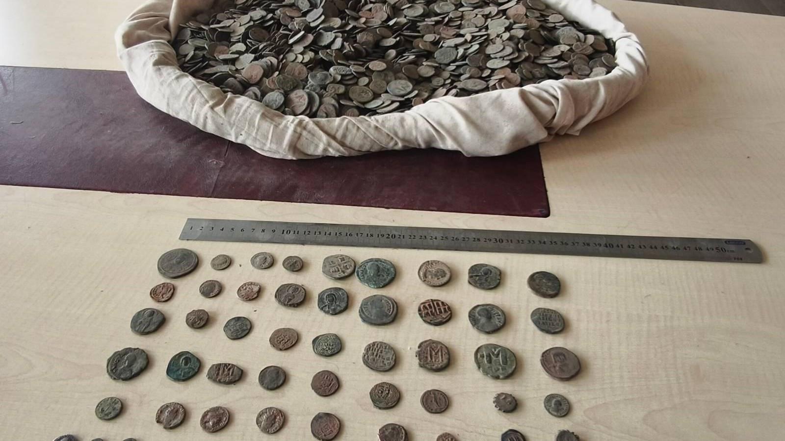 Istanbul bust uncovers 8,582 smuggled artifacts