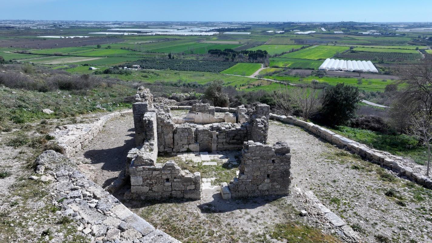 Ottoman-era village square found at Sillyon