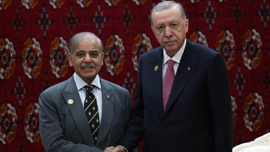 Erdoğan, Pakistani premier discuss bilateral ties, regional, global issues