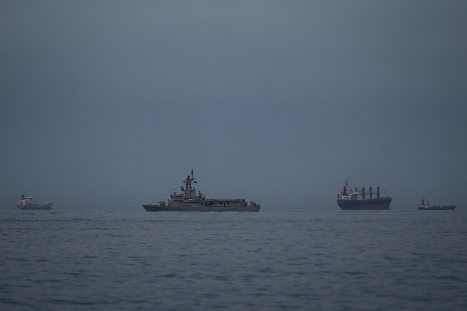 Iran military says to completely close Hormuz if US targets power plants