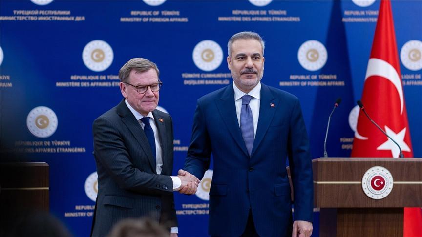 Fidan holds calls with regional, European counterparts on Iran war