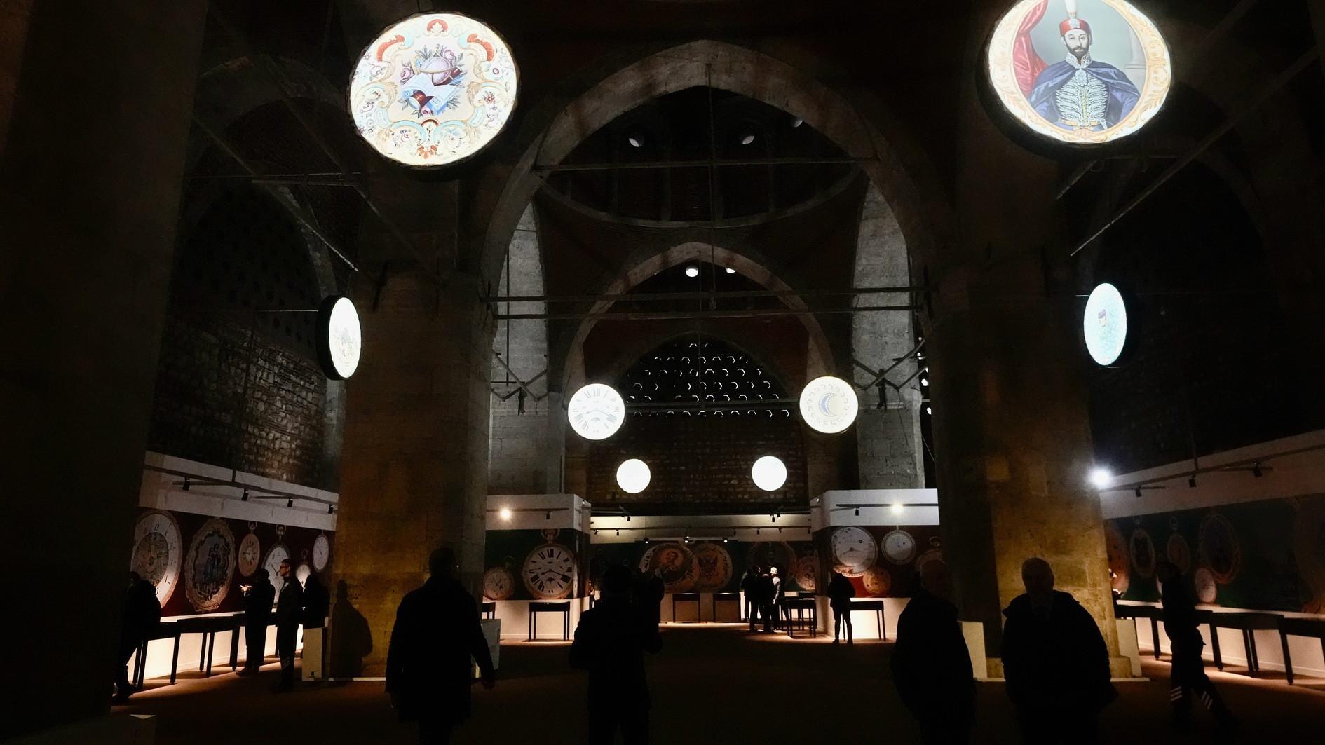 ‘Pocket watches’ exhibition opens in Istanbul