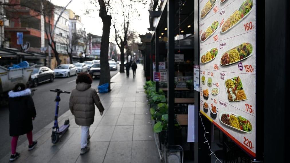 Türkiye introduces mandatory detailed menus in restaurants nationwide