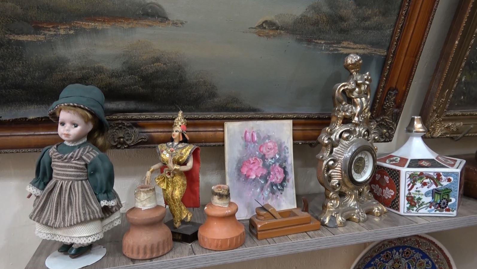 Antique dealers warn buyers: ‘Not everything old is antique’