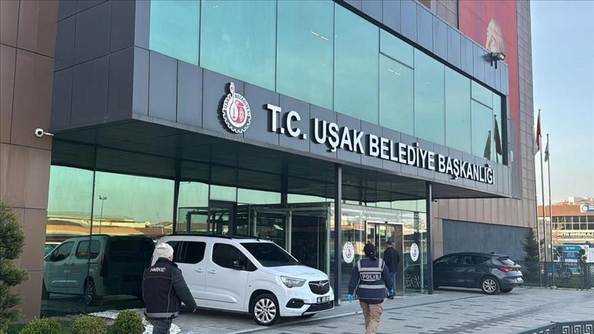 Uşak mayor among dozens detained in corruption probes