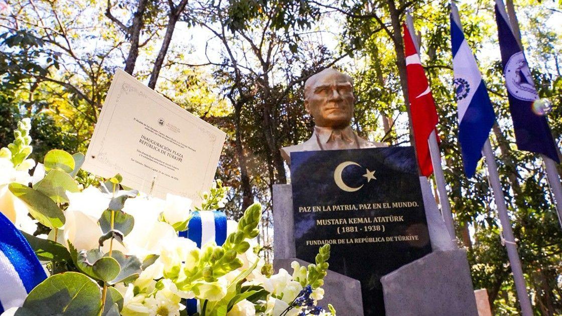 ‘Türkiye Park’ inaugurated in El Salvador’s capital featuring Atatürk bust