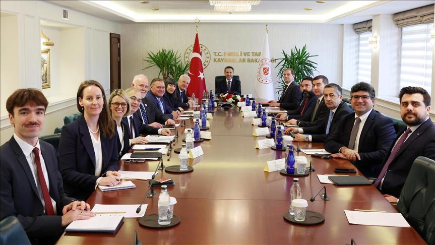 Bayraktar discusses nuclear energy cooperation with AtkinsRealis