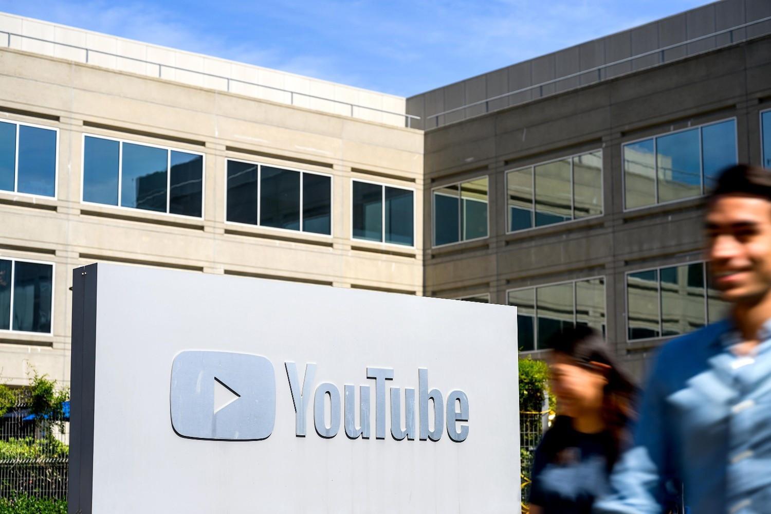 Australia investigates tech giants over social media ban breaches