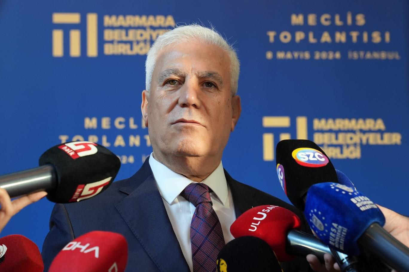 Bursa mayor detained in corruption probe