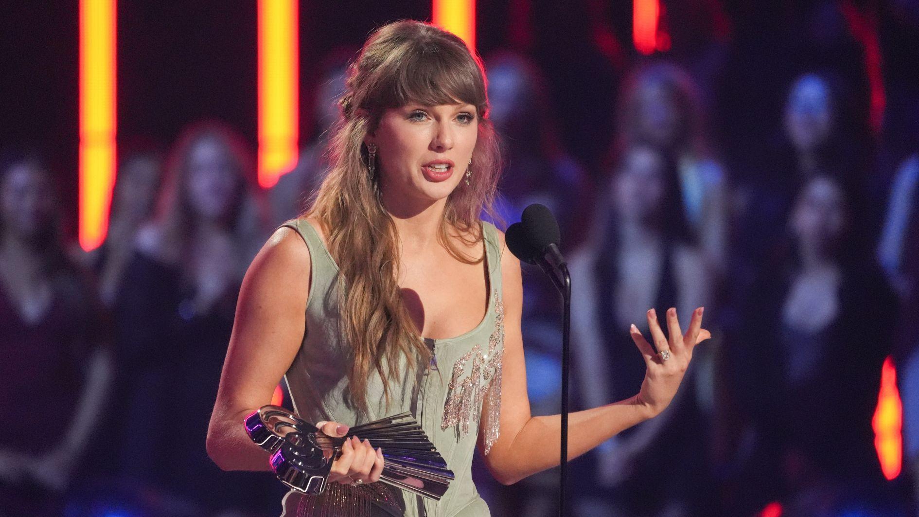 Taylor Swift faces lawsuit over ‘Showgirl’ album name