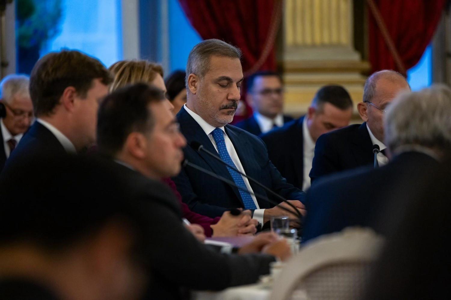 Turkish top diplomat pursues intense diplomacy for peace