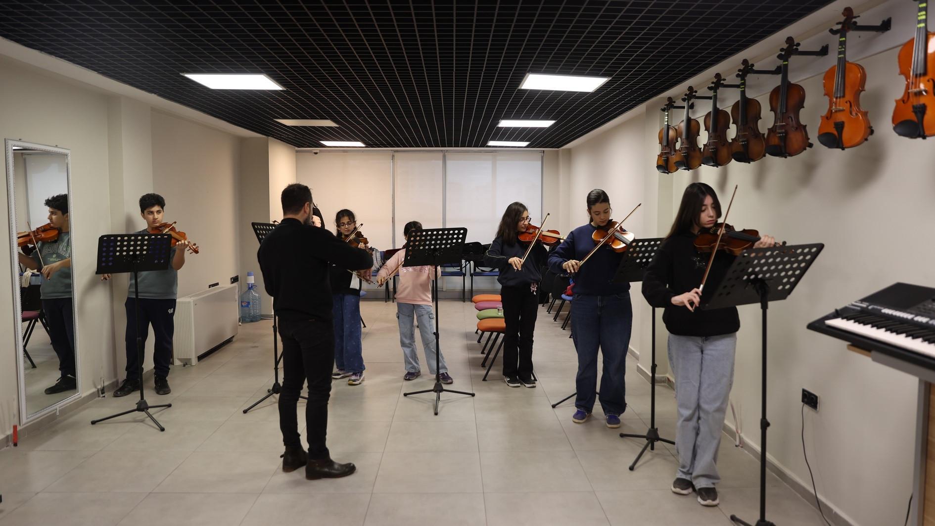 Mardin’s multilingual music heritage kept alive at academy