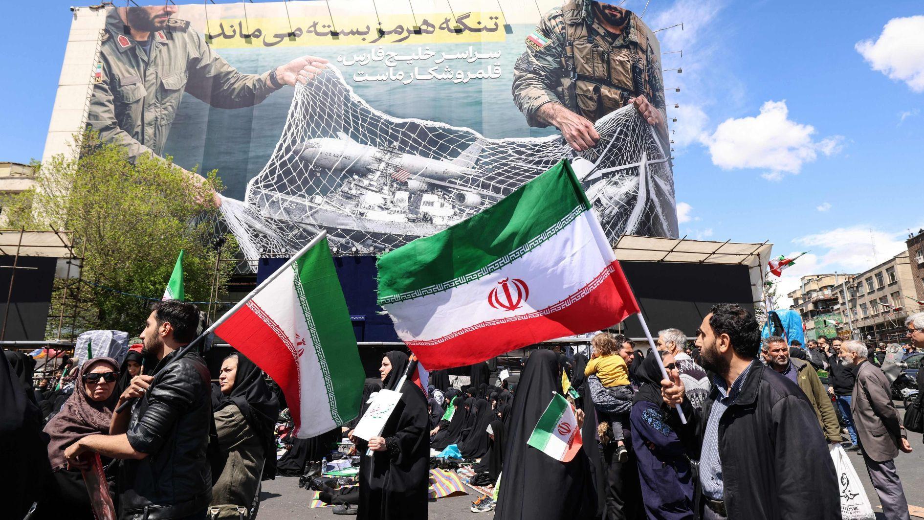 Iran announces alternative routes in Hormuz strait