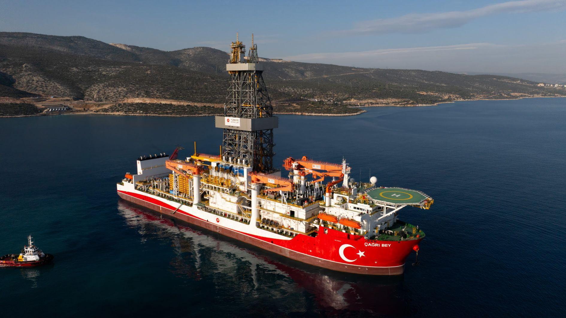 Drilling vessel Çağrı Bey arrives in Somalia for ‘historic mission’