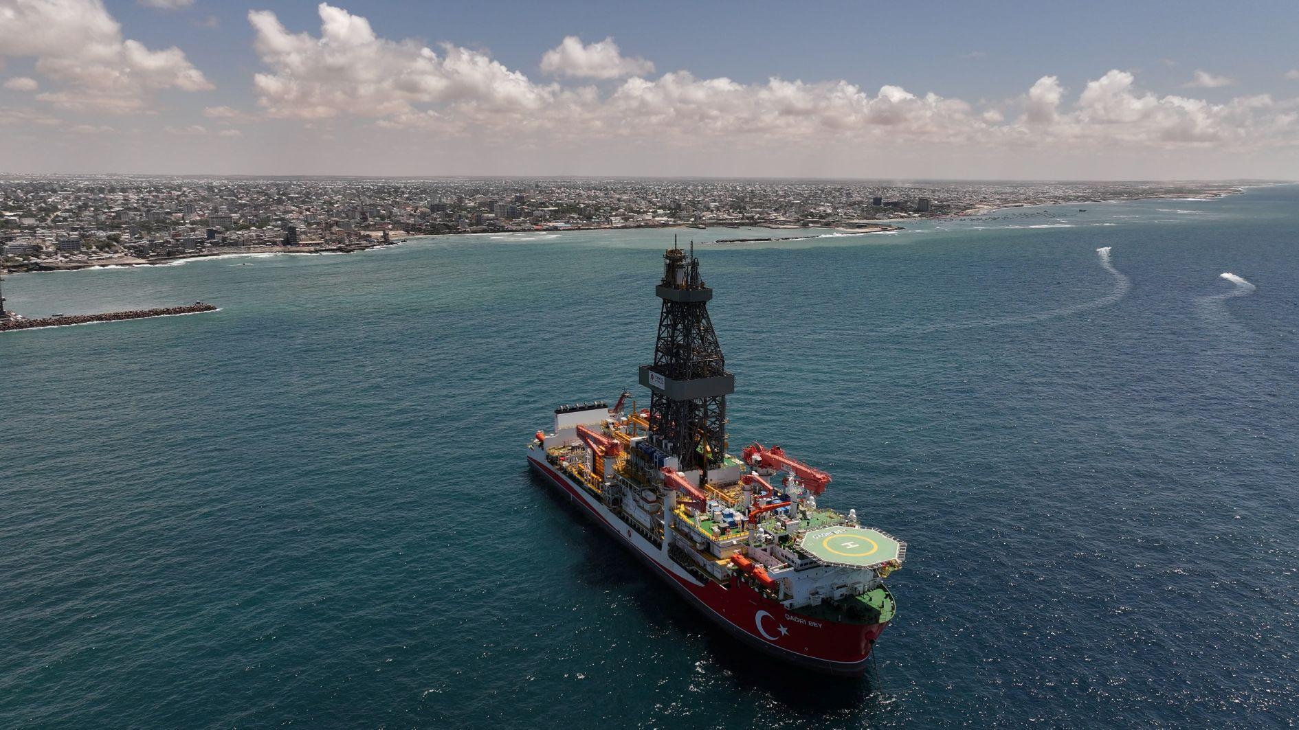 Drilling vessel Çağrı Bey arrives in Somalia for ‘historic mission’