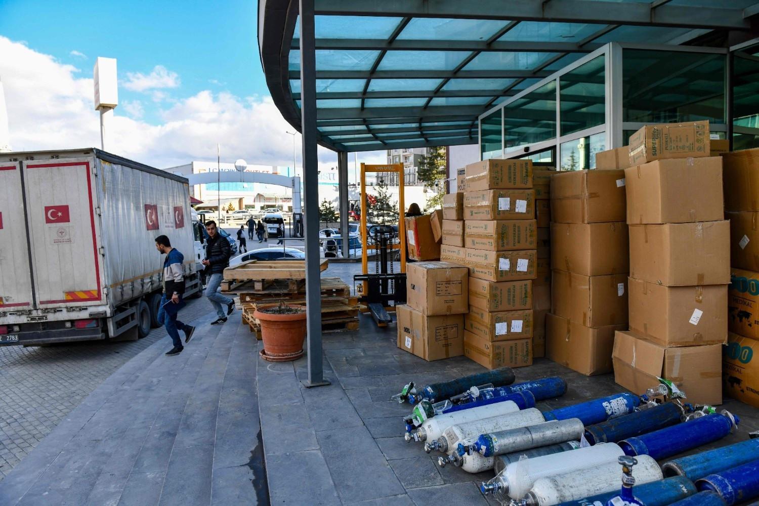 Aid convoy heads from Türkiye to Iran