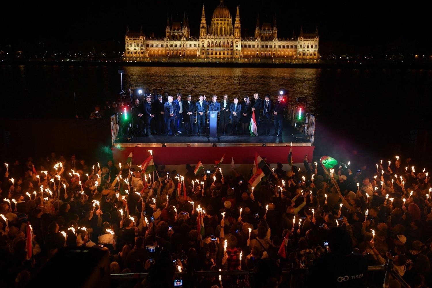 European leaders celebrate Magyar's election win