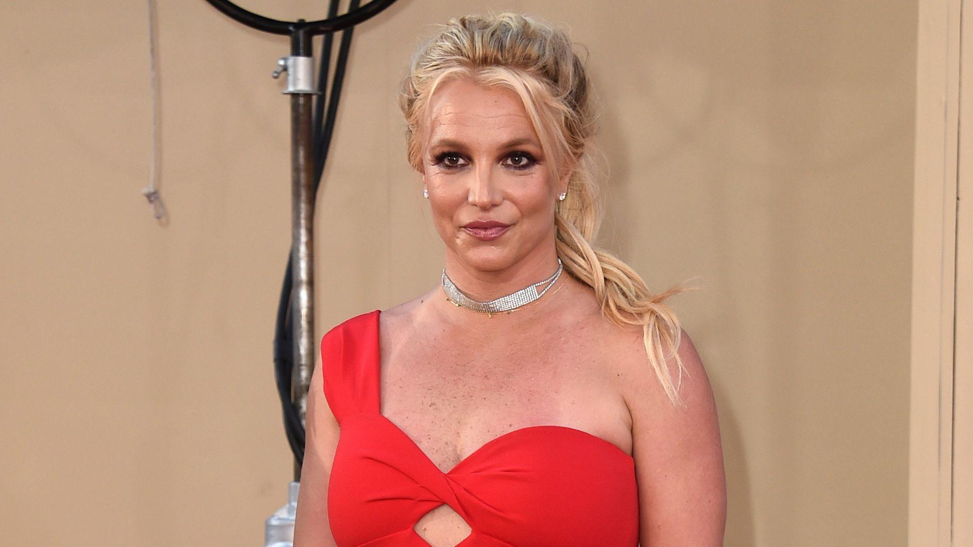 Britney Spears checks into rehab following DUI arrest