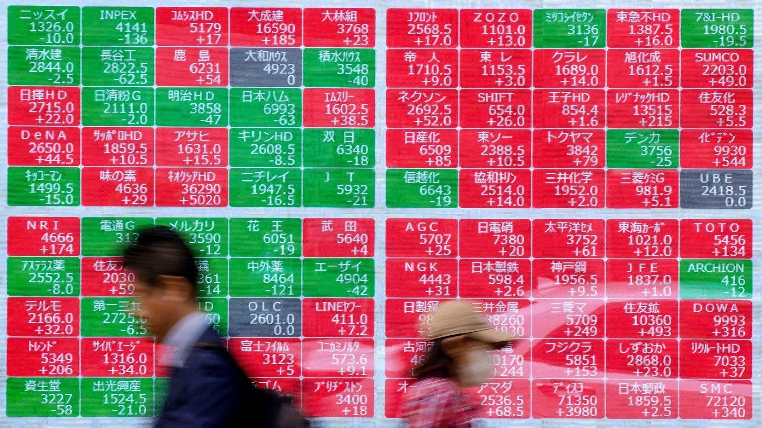 Asian stocks rally, crude drops on lingering hope for a peace deal