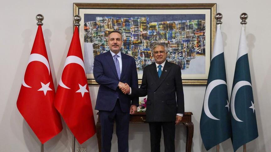 Turkish, Pakistani foreign ministers discuss talks between US, Iran