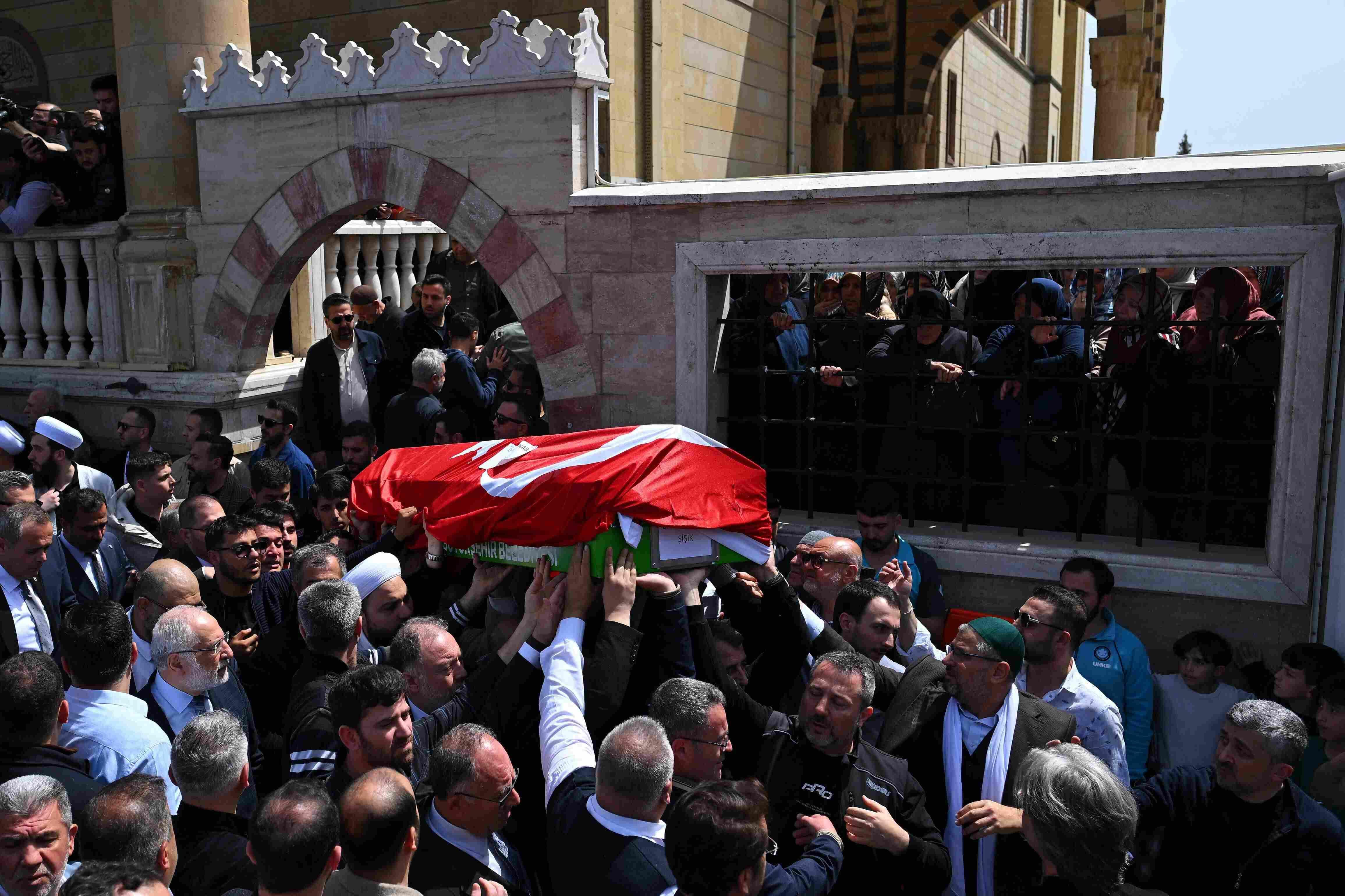 Türkiye mourns school shooting victims amid new findings on attack