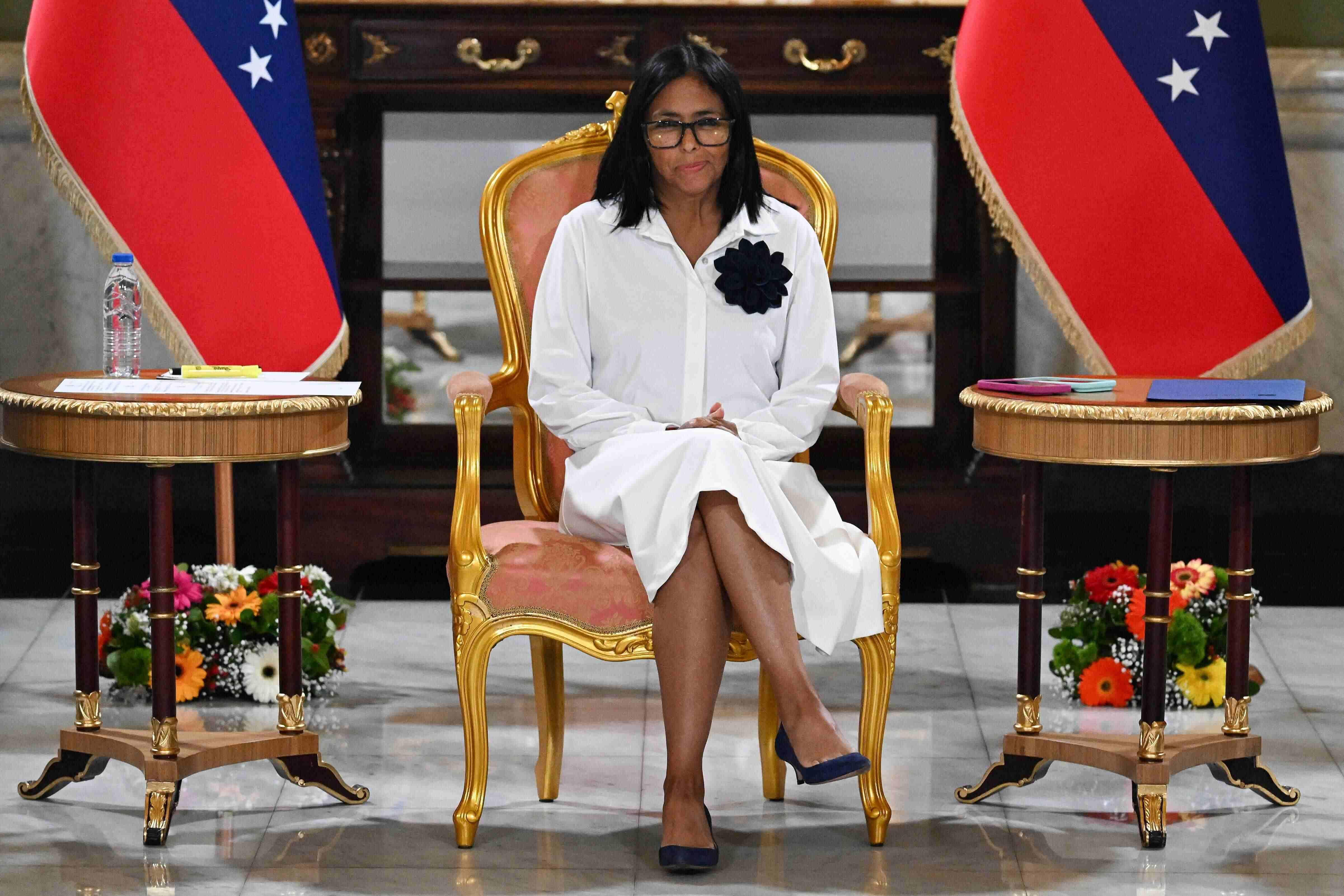 IMF, World Bank say restoring relations with Venezuela