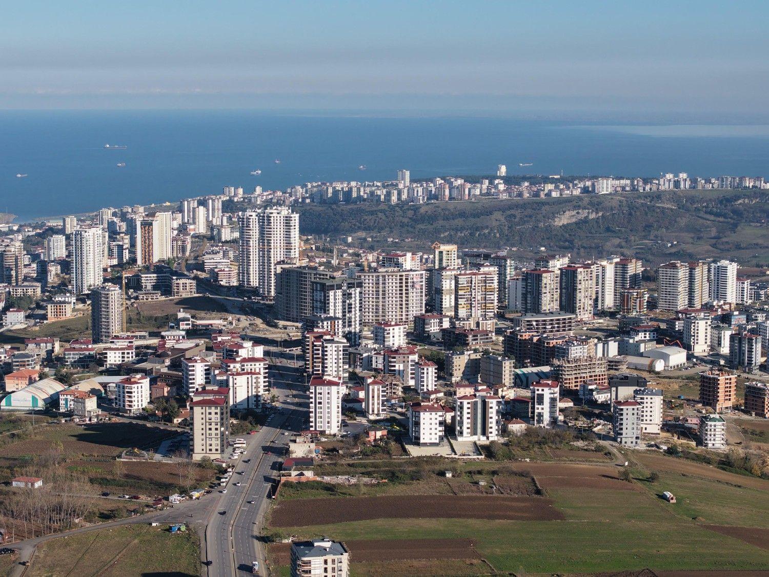 Housing market loses momentum as sales decline in March