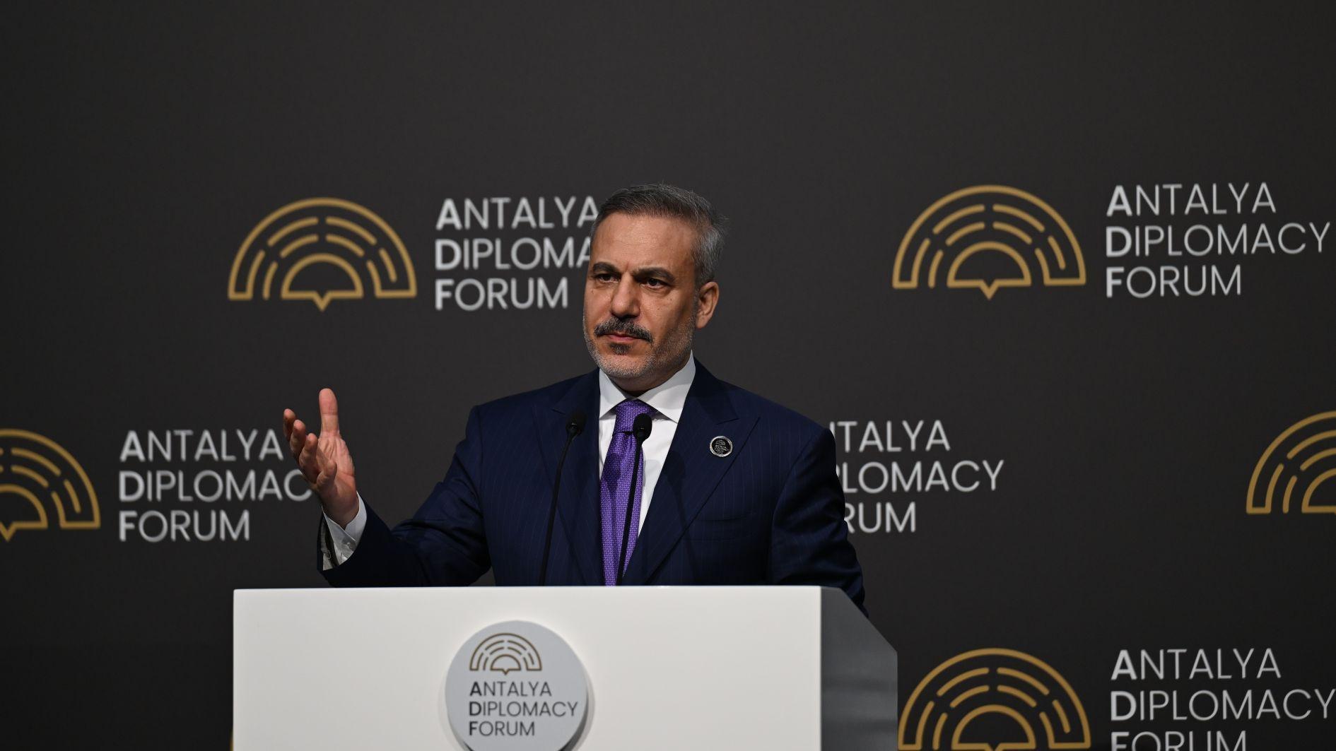 Turkish top diplomat optimist for prolongation of Iran-US ceasefire