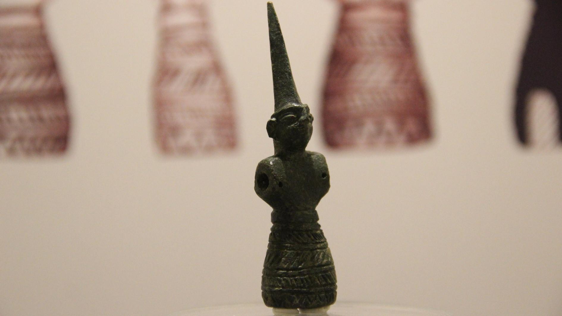 Smallest Hittite figurine goes on display in Çorum