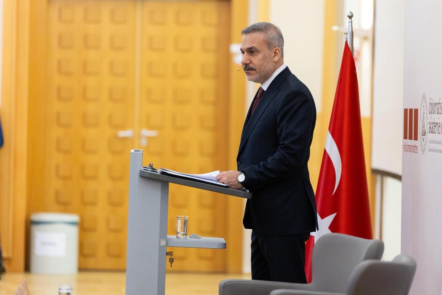 Fidan urges pressure on Israel over Gaza peace plan