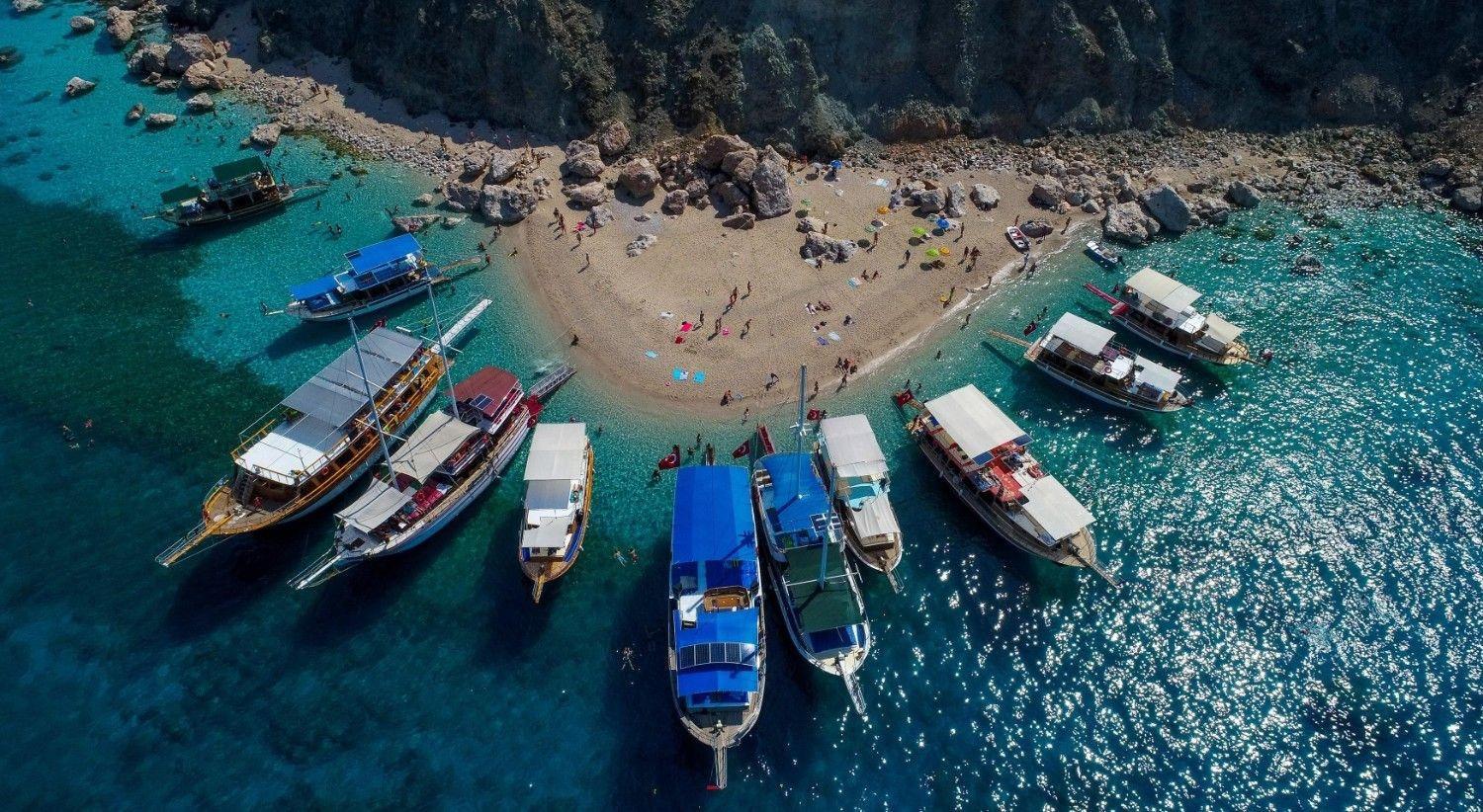 Türkiye’s tourism income, foreign tourist arrivals increase in first quarter
