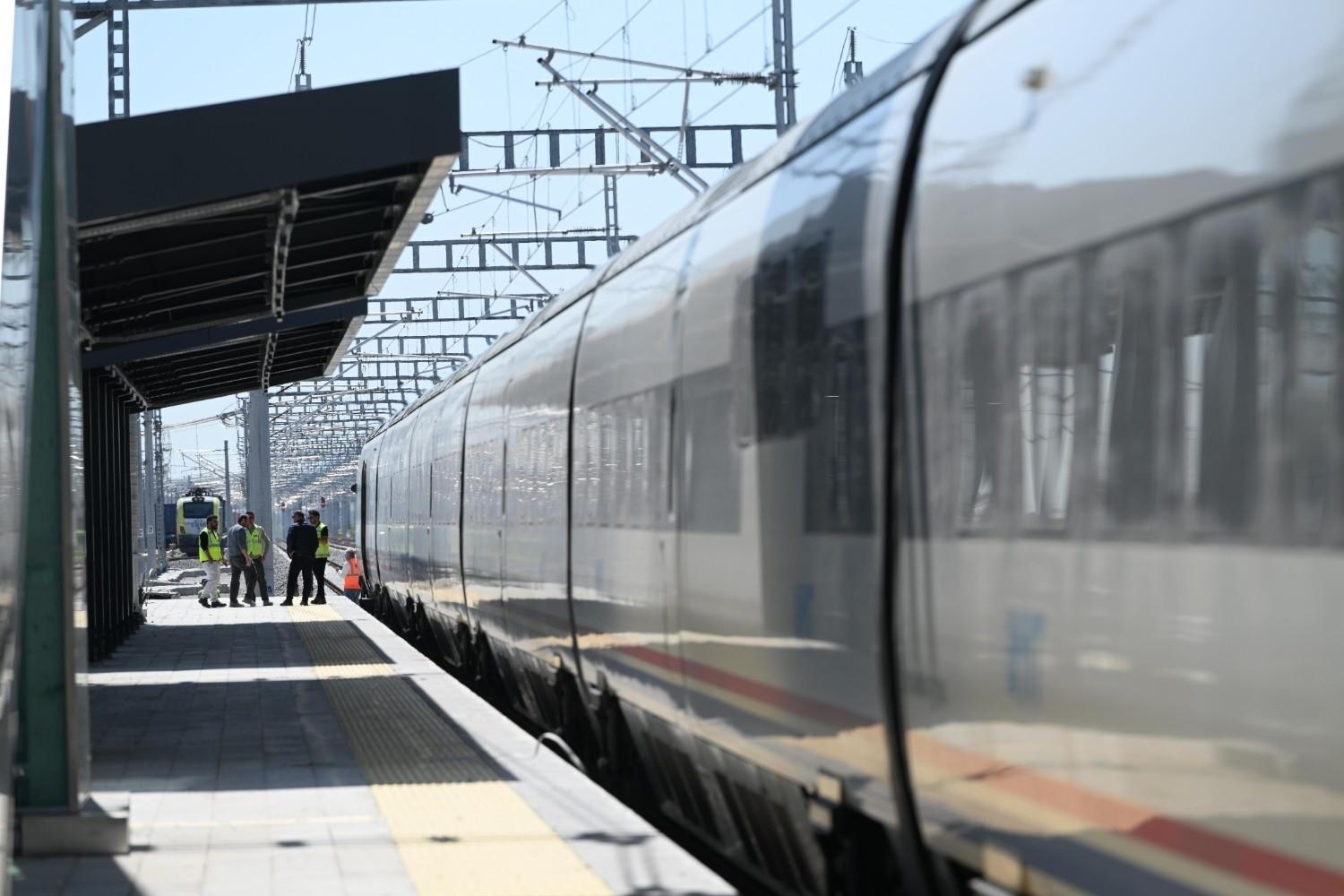 Test runs begin on flagship Istanbul-Edirne high-speed rail