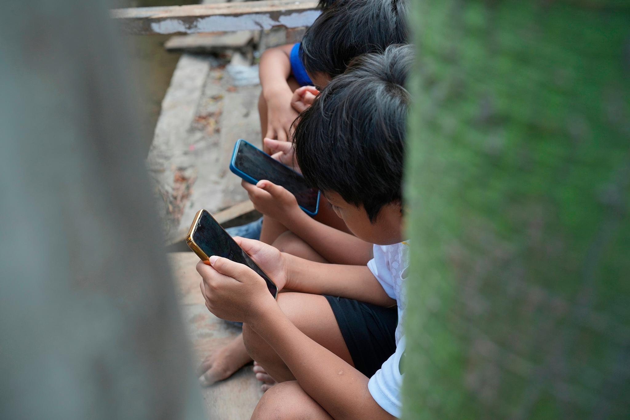 No 'meaningful' shift from social media sites after Australia teen ban