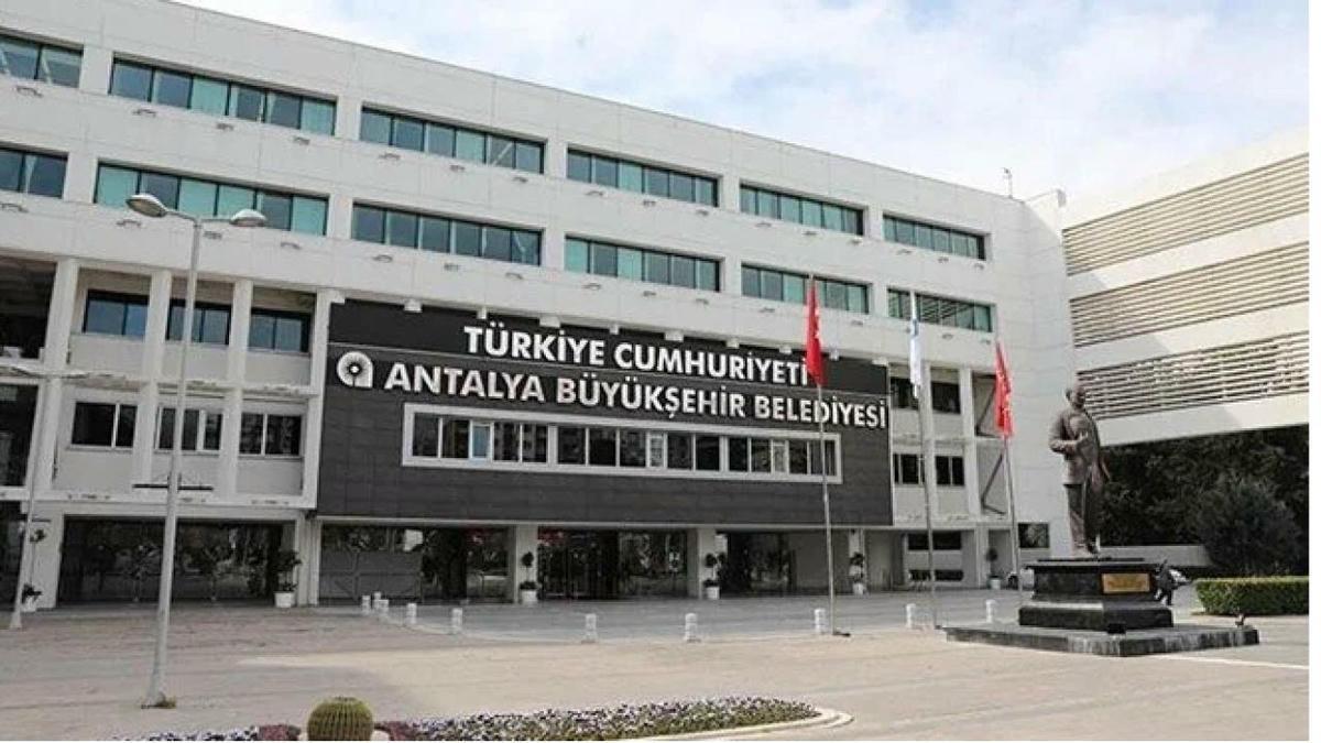 Detention orders issued for 34 in Antalya corruption case