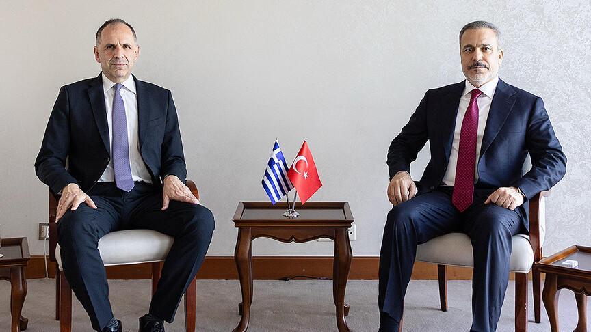 Turkish, Greek FMs discuss Israeli attack on Gaza-bound aid flotilla