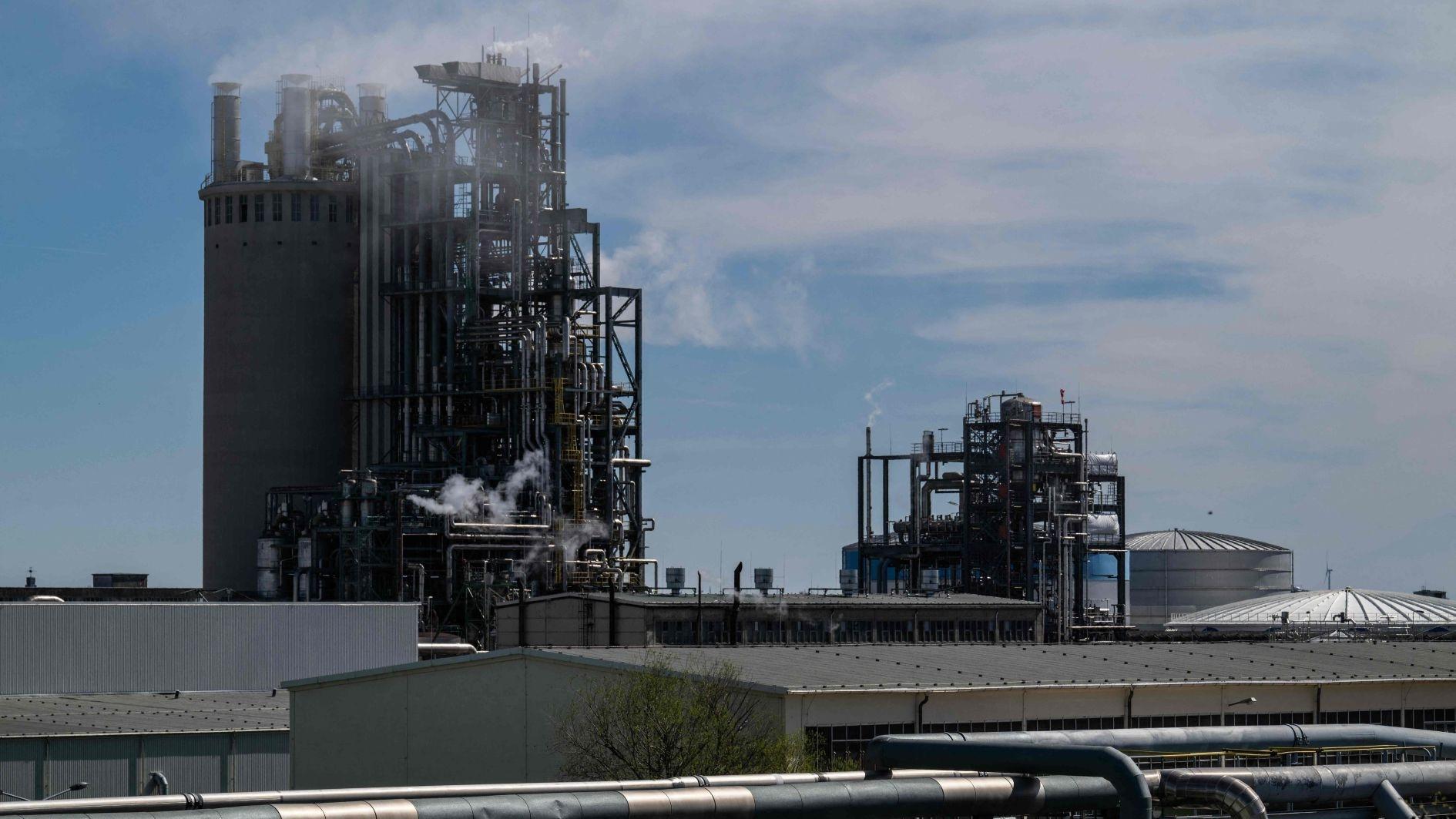 German fertiliser makers and farmers struggle with Iran war fallout