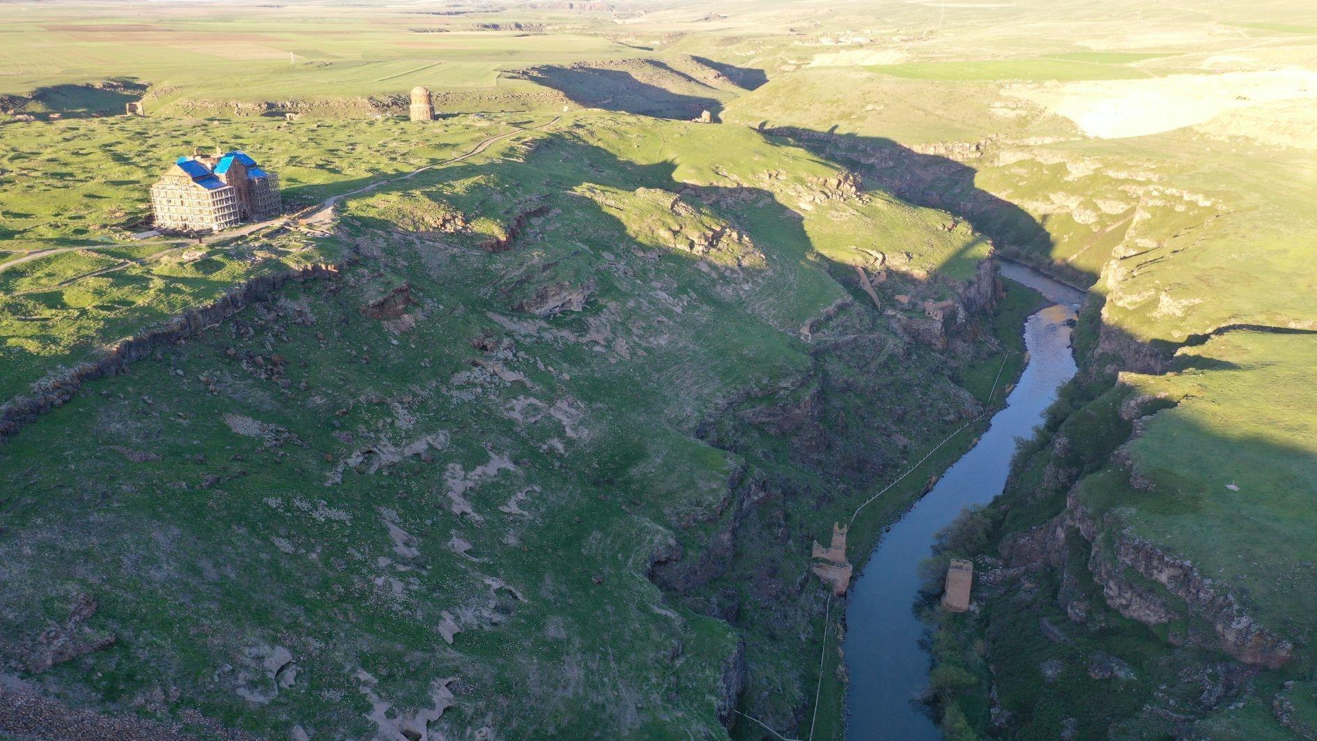 Ancient Ani Bridge restoration becomes symbol of Türkiye-Armenia thaw