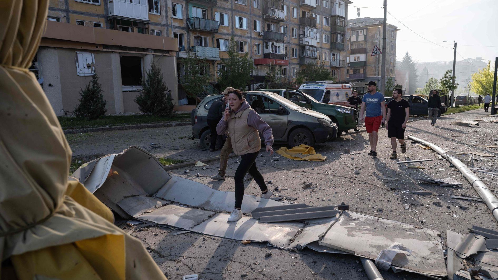 Zelensky says Russia choosing war as dual ceasefires falter