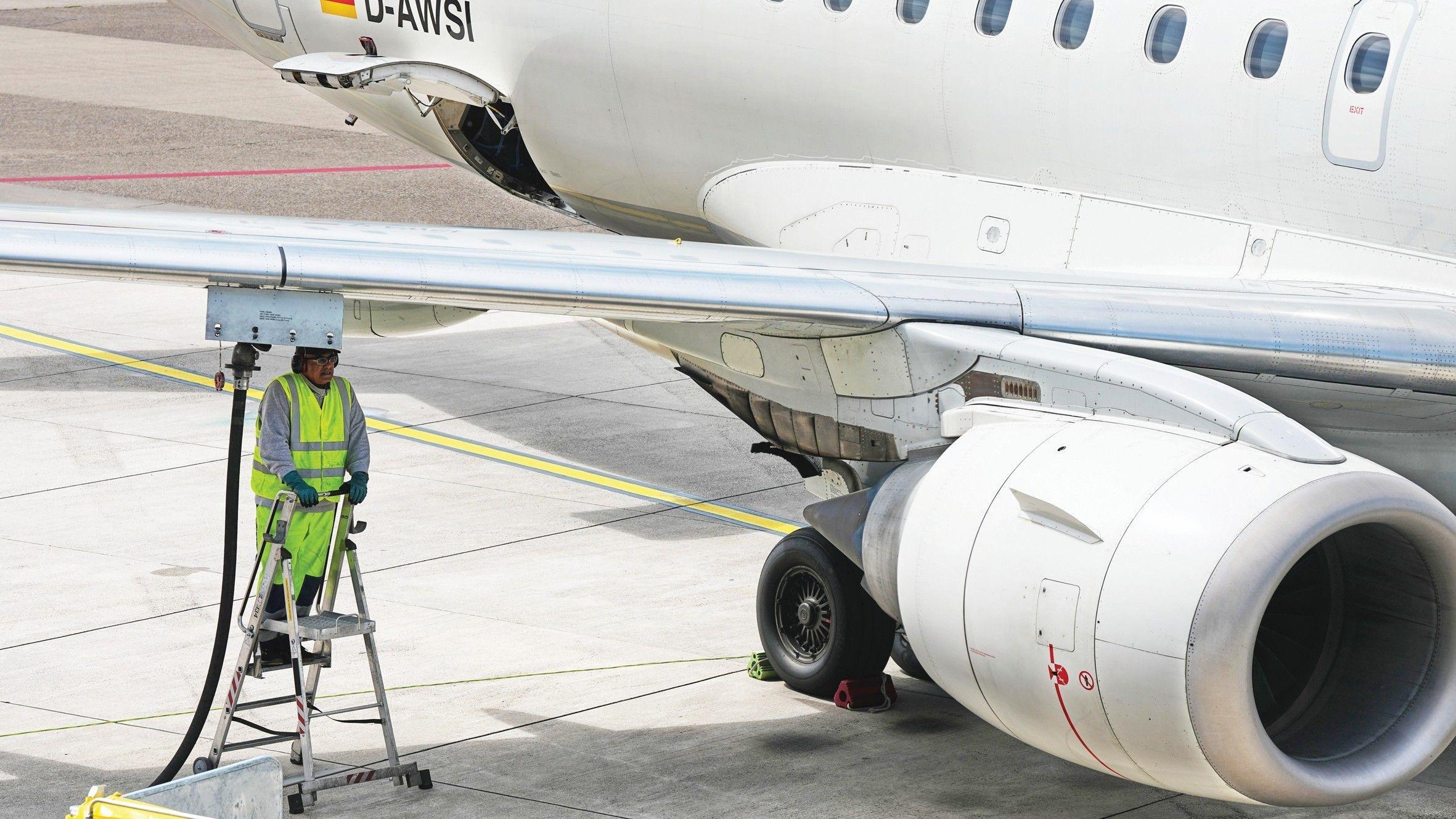 EU weighs options as summer jet fuel threat looms