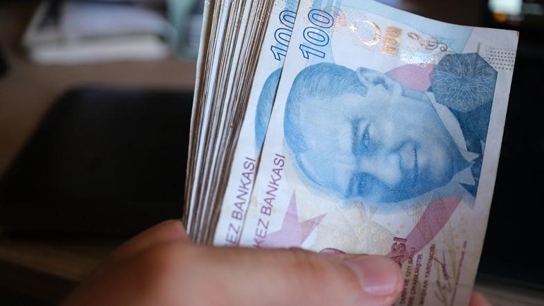 MEMUR EMEKLİLERİ İÇİN KRİTİK EŞİK: YÜZDE 11