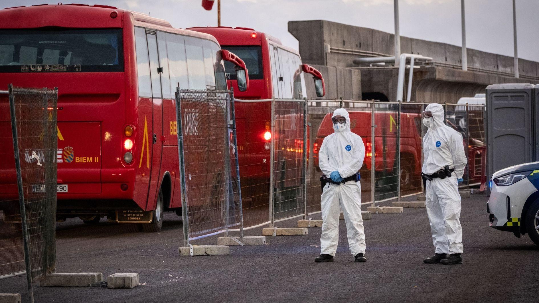 Canary Islands brace for arrival of hantavirus-hit cruise ship