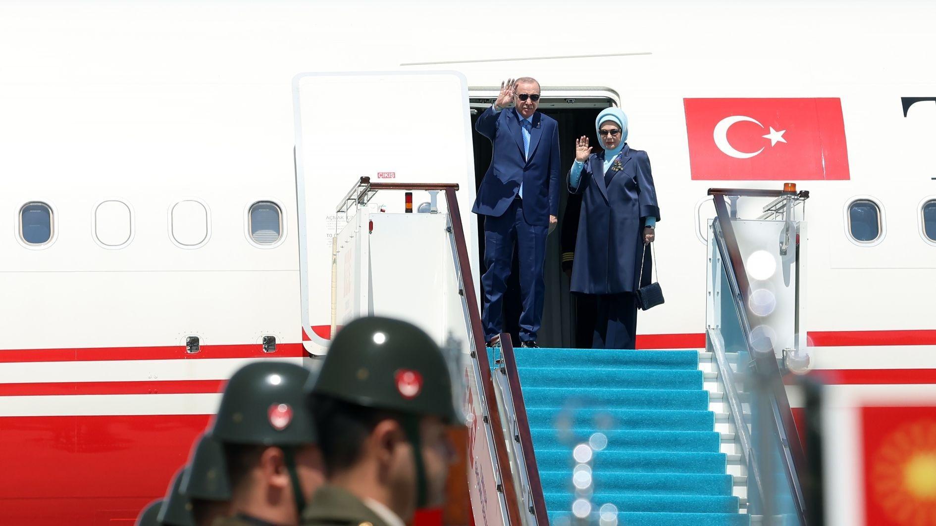Erdoğan in Kazakhstan for Turkic summit, bilateral talks