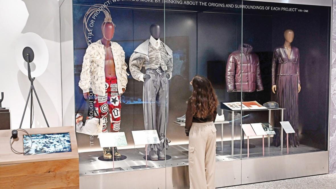 New London museum woos younger visitors under 30