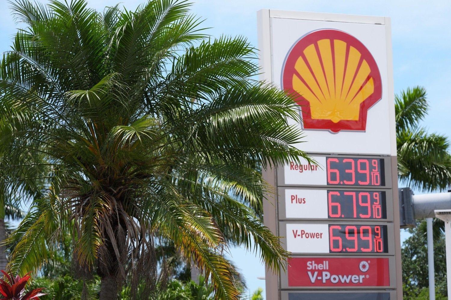 Nations drawing down oil stocks at record pace: IEA